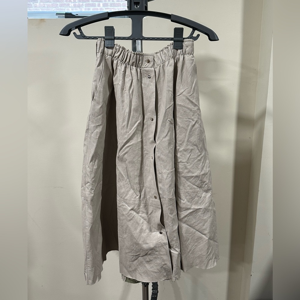 Leather skirt